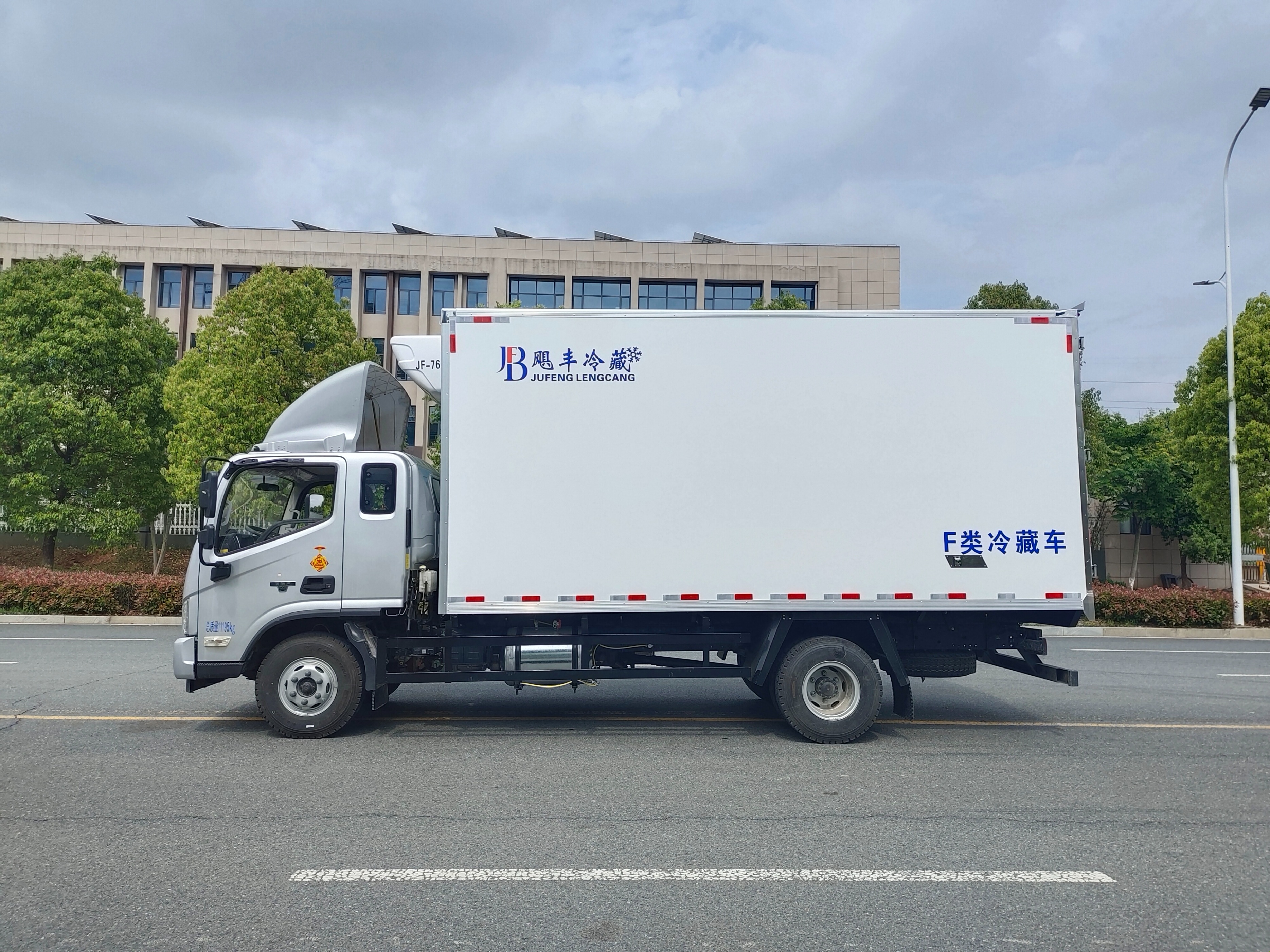 4米2福田欧马可蓝牌冷藏车,5米黄牌冷藏车绿通