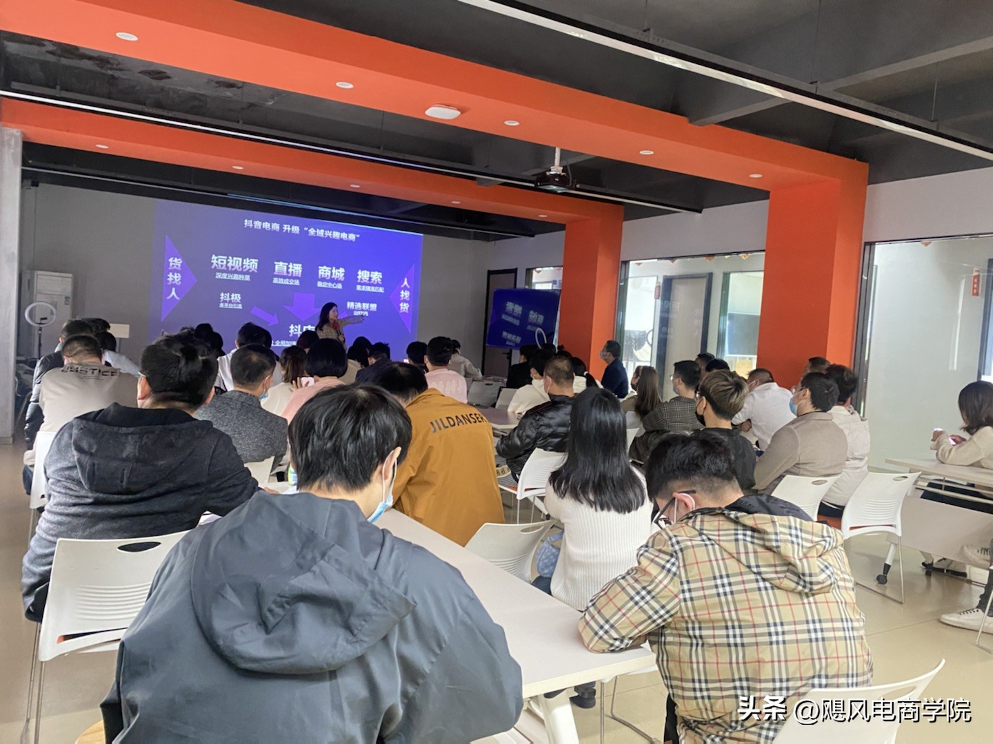 新手做电商怎么赚钱？这些初期准备要看好