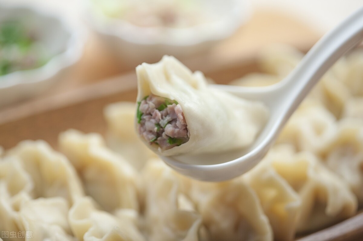 调肉馅不加水可以吗,正确调肉馅不柴的做法