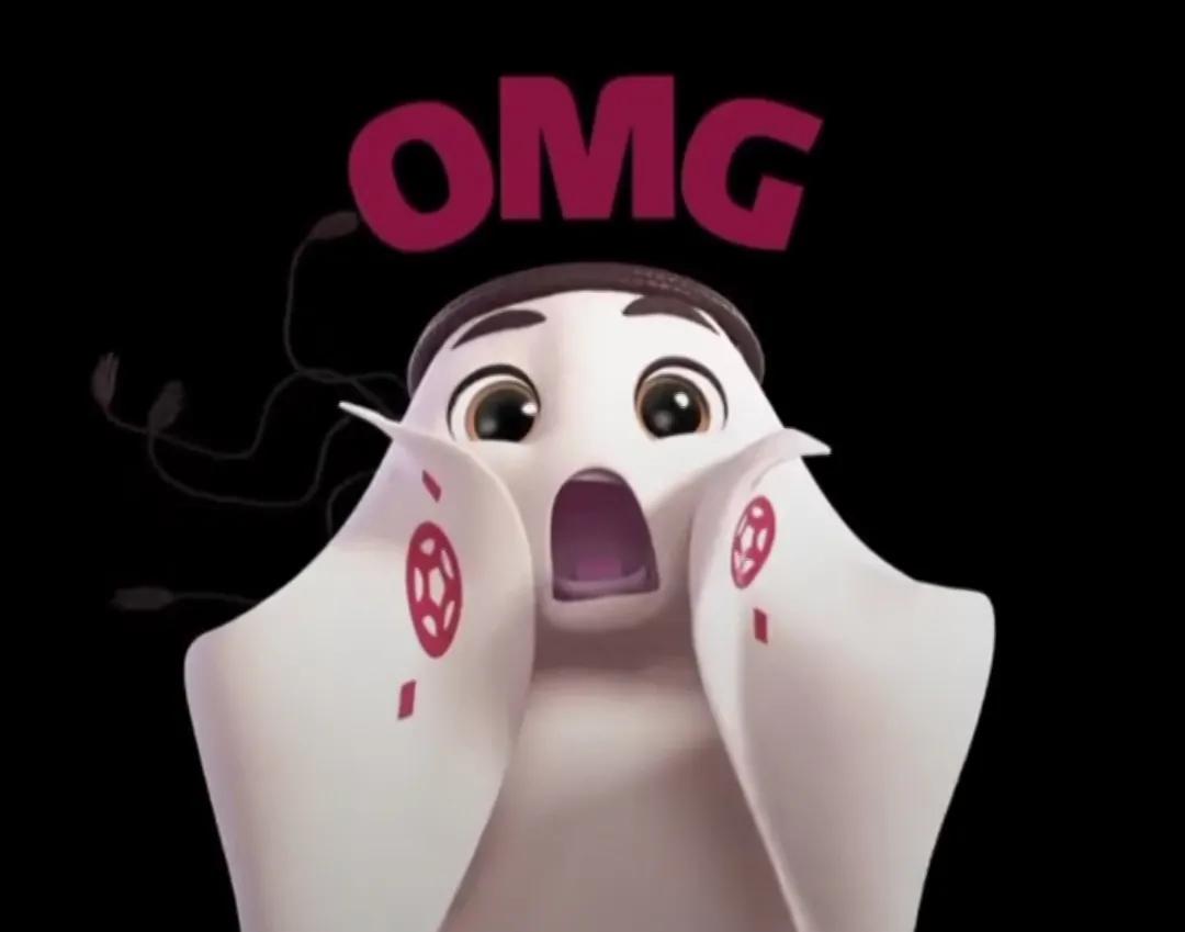 揽着吉祥看世界杯