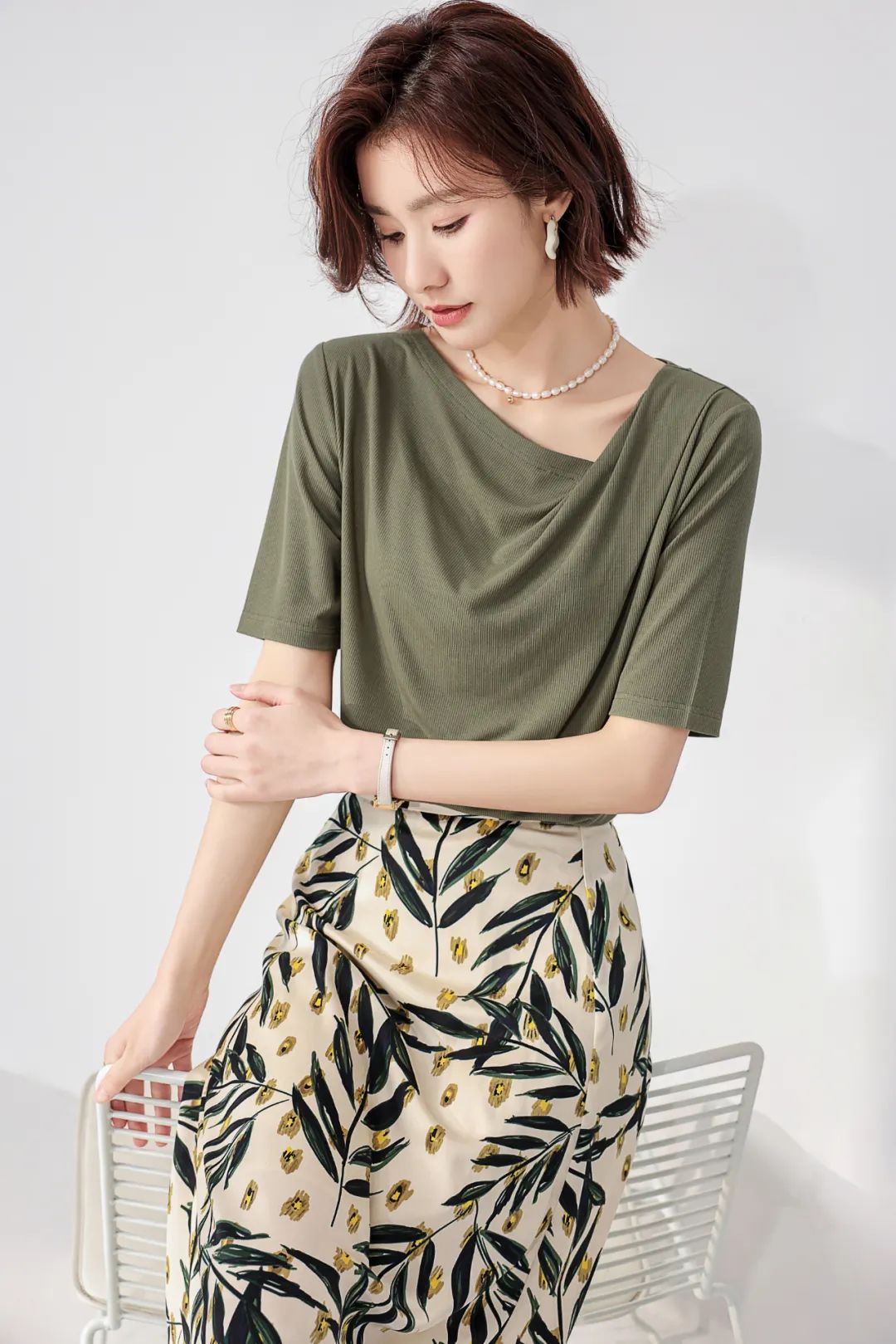 又显白又好看的t恤,什么t恤耐穿又好看