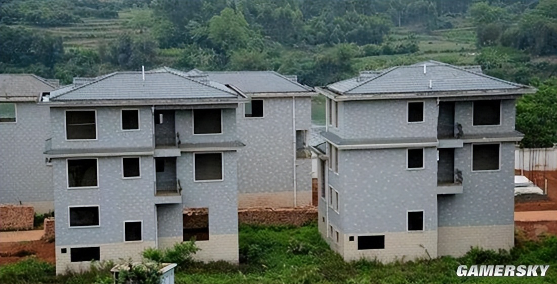 男子花10万买了8套房最低2000,男子花10万块买了8套房在哪个地方