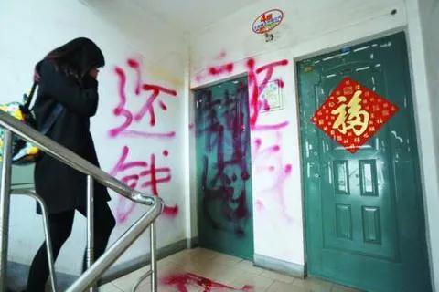 网贷逾期一期都没有还款,网贷逾期一年多没有起诉怎么回事