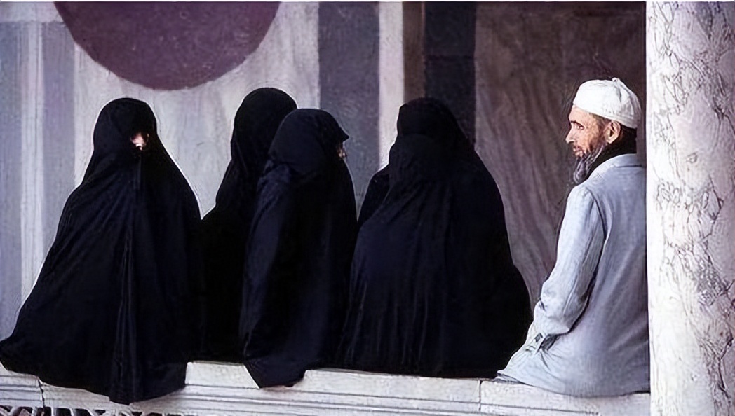 卡塔尔世界杯2200亿,卡塔尔办世界杯中国能赚多少钱