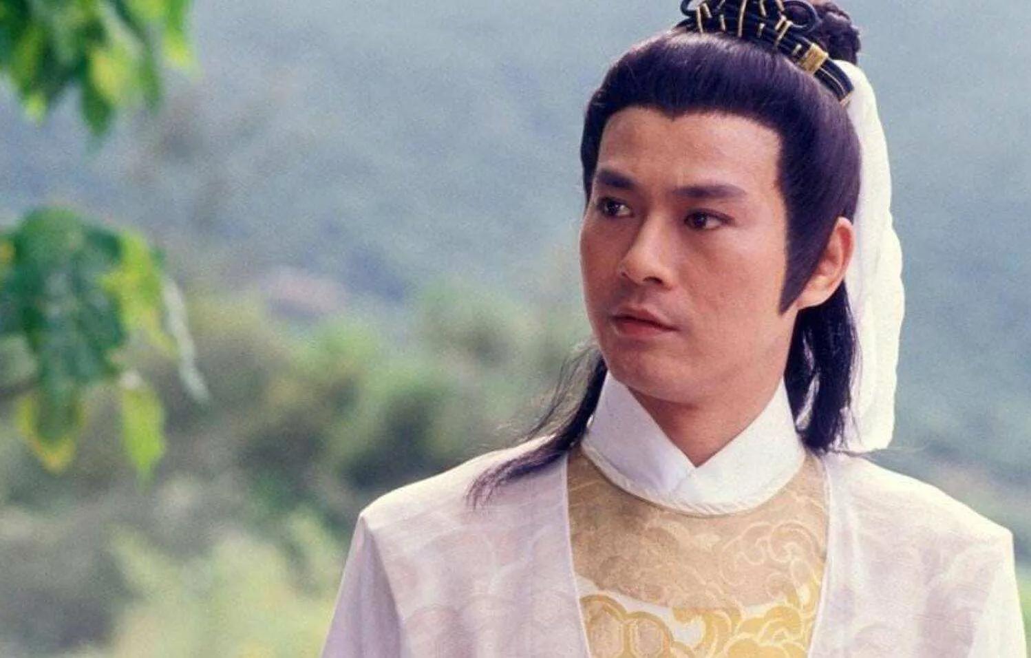 他是tvb第一代顶流，玉树临风，风流倜傥，满足古装迷所有的幻想