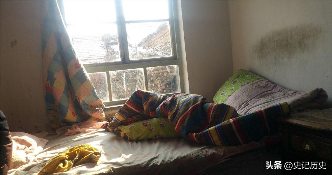 儿媳妇被误会跟公公睡觉，跳下山崖自杀，打开棺材人们恍然大悟