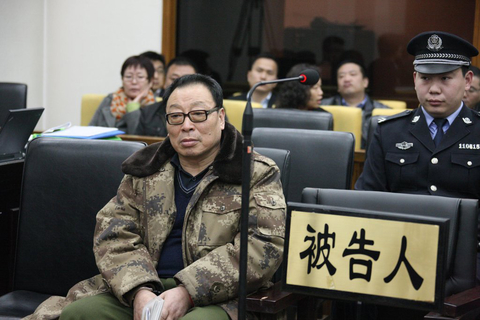 2010年，深航老总被曝是假释囚犯，5年挪用20亿，后来怎样