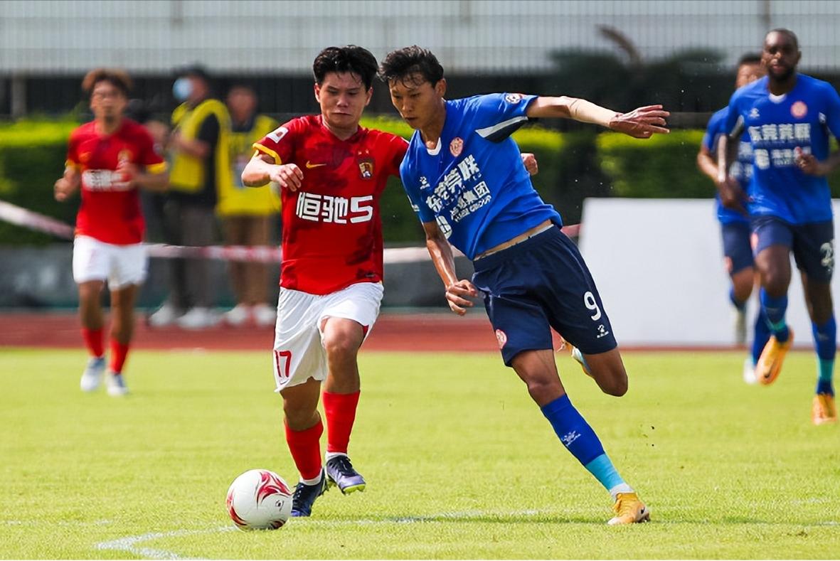 广州恒大队郑智的消息,前几天郑智带领的广州队比赛结果