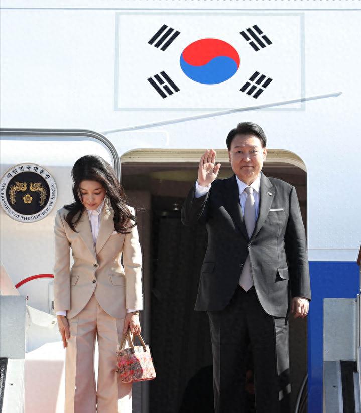 韩国第一夫人穿搭西服套装,韩国第一夫人服装秀