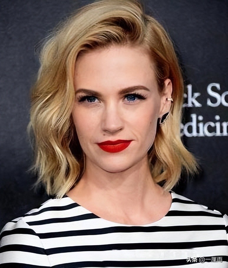 38岁最流行的发型减龄显脸小,30-40岁洋气超长烫卷发型