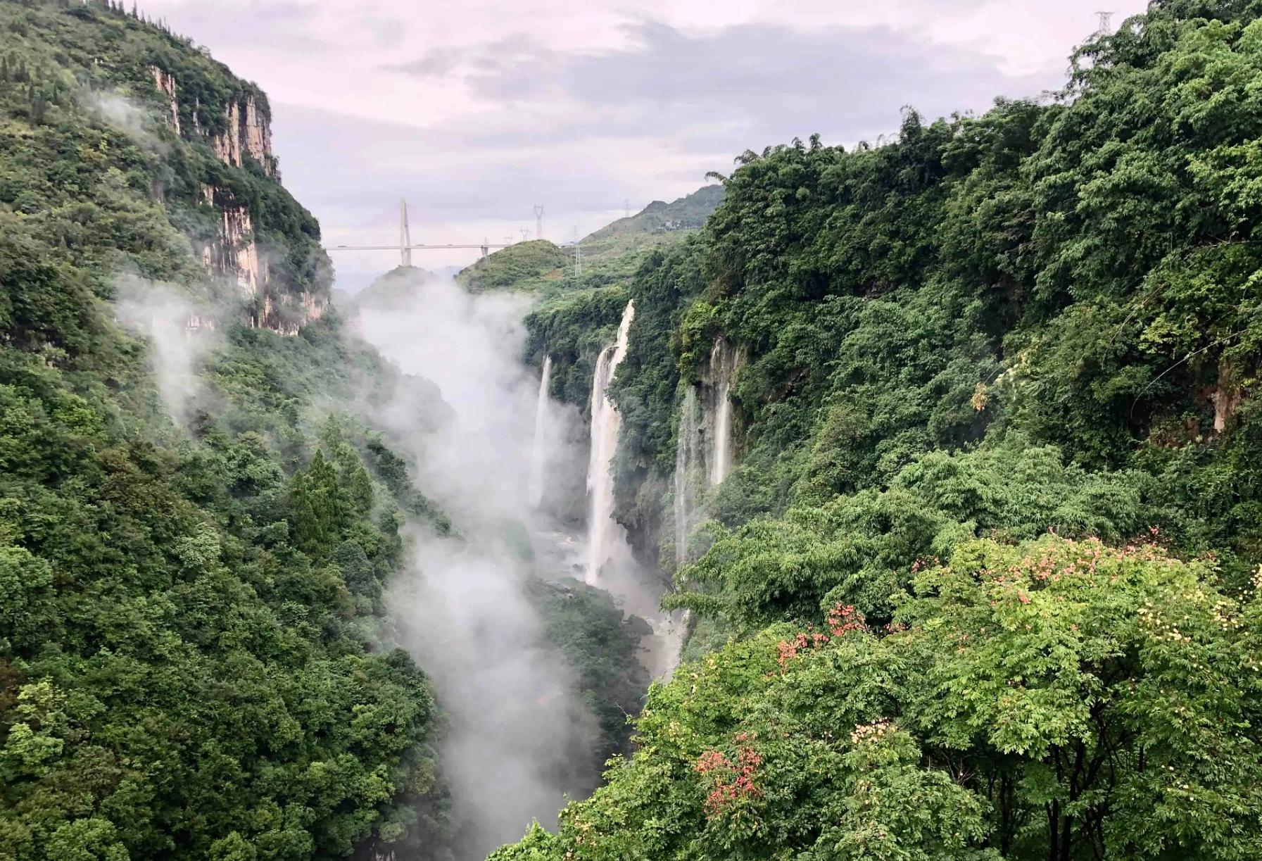 距贵阳300公里，这里被称为“地球最美伤疤”