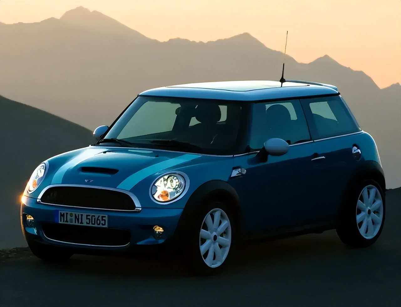 10万以内一手车好还是二手车好,10万是买个新车还是好一点二手车