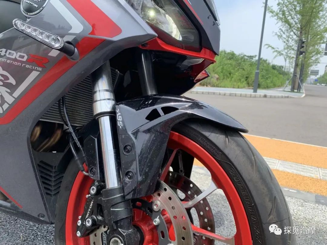 详细测评QJmotor赛400︱又是一个“温柔”“香”