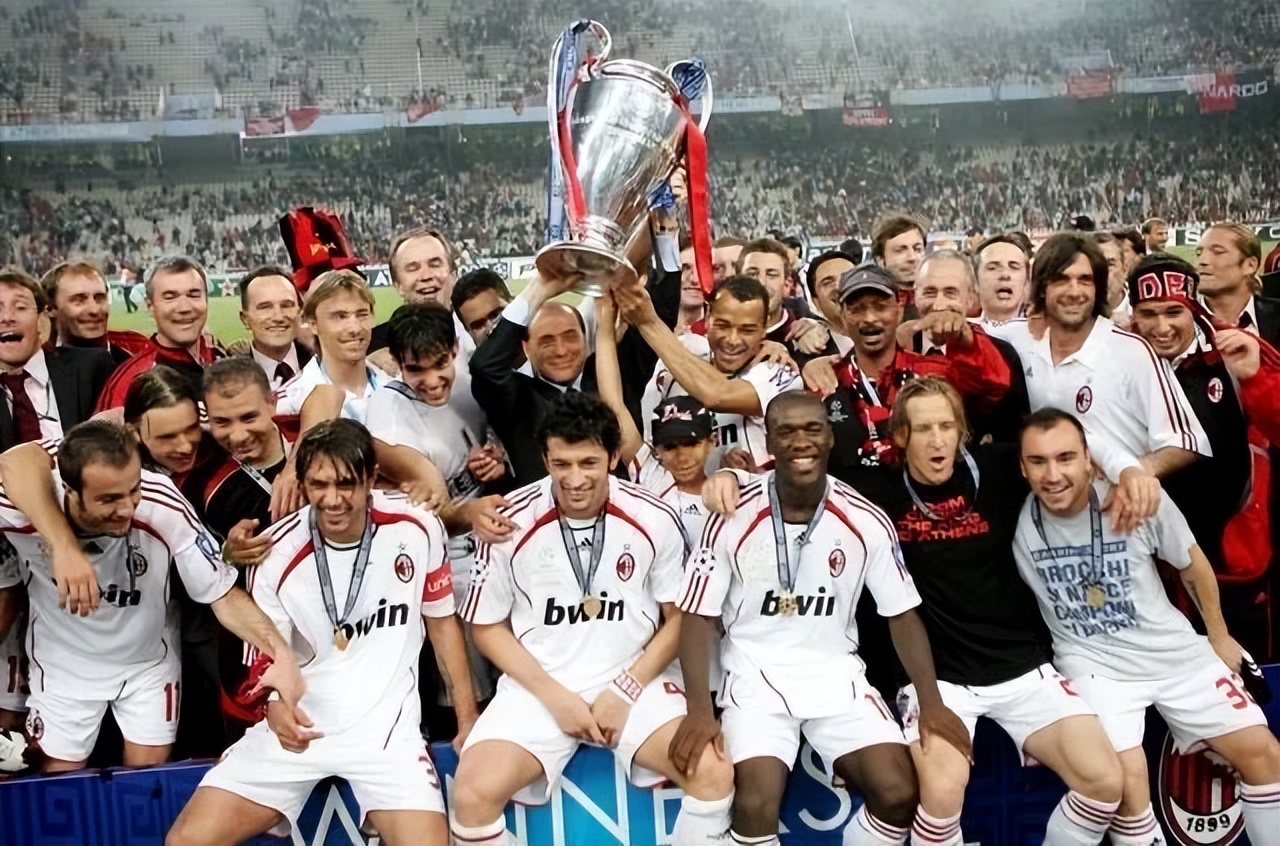 贝卢斯科尼的成就,贝卢斯科尼发家史