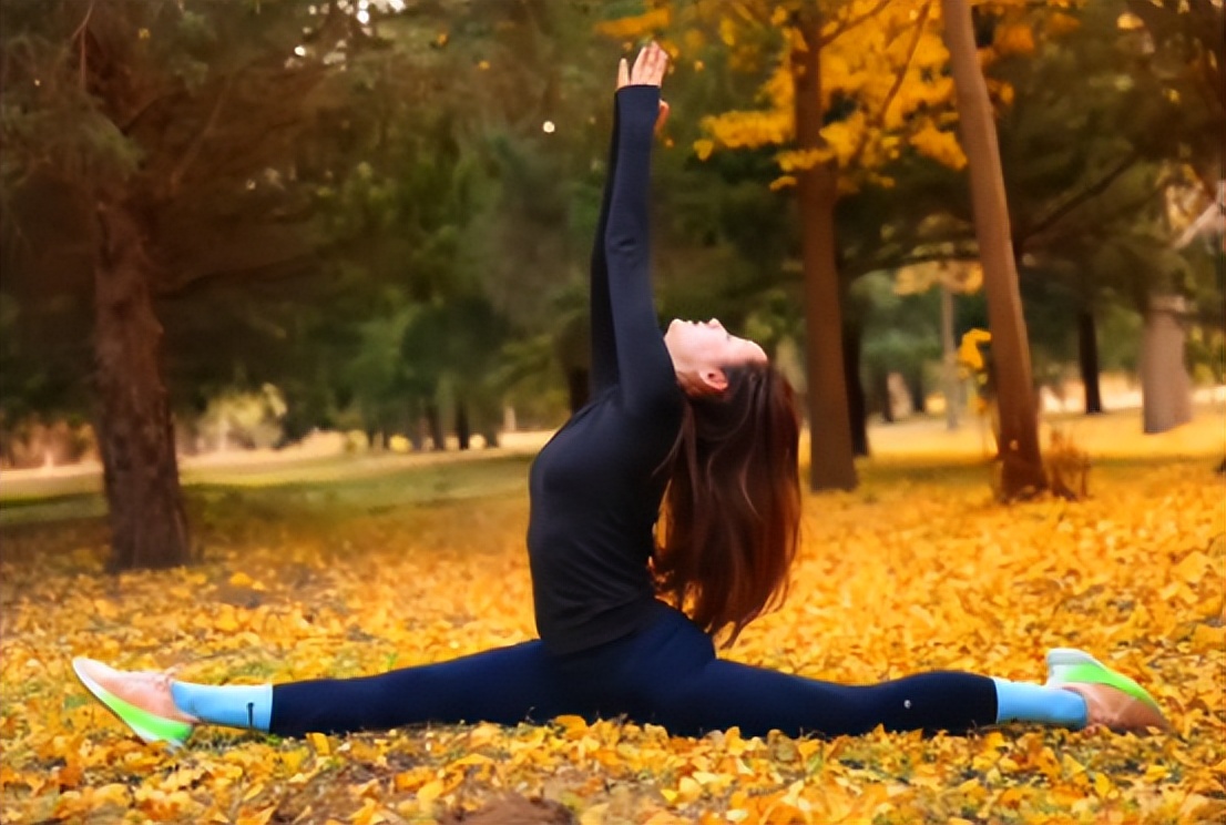 吕一骑马,吕一视频照片