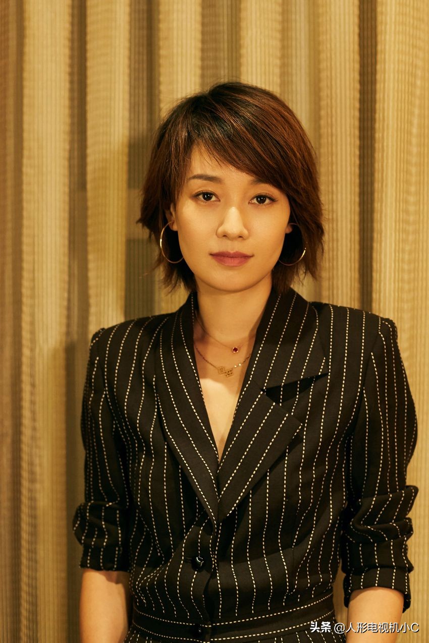 女人脸上有哪三大特征不显老,年纪越大越好看的脸部特征