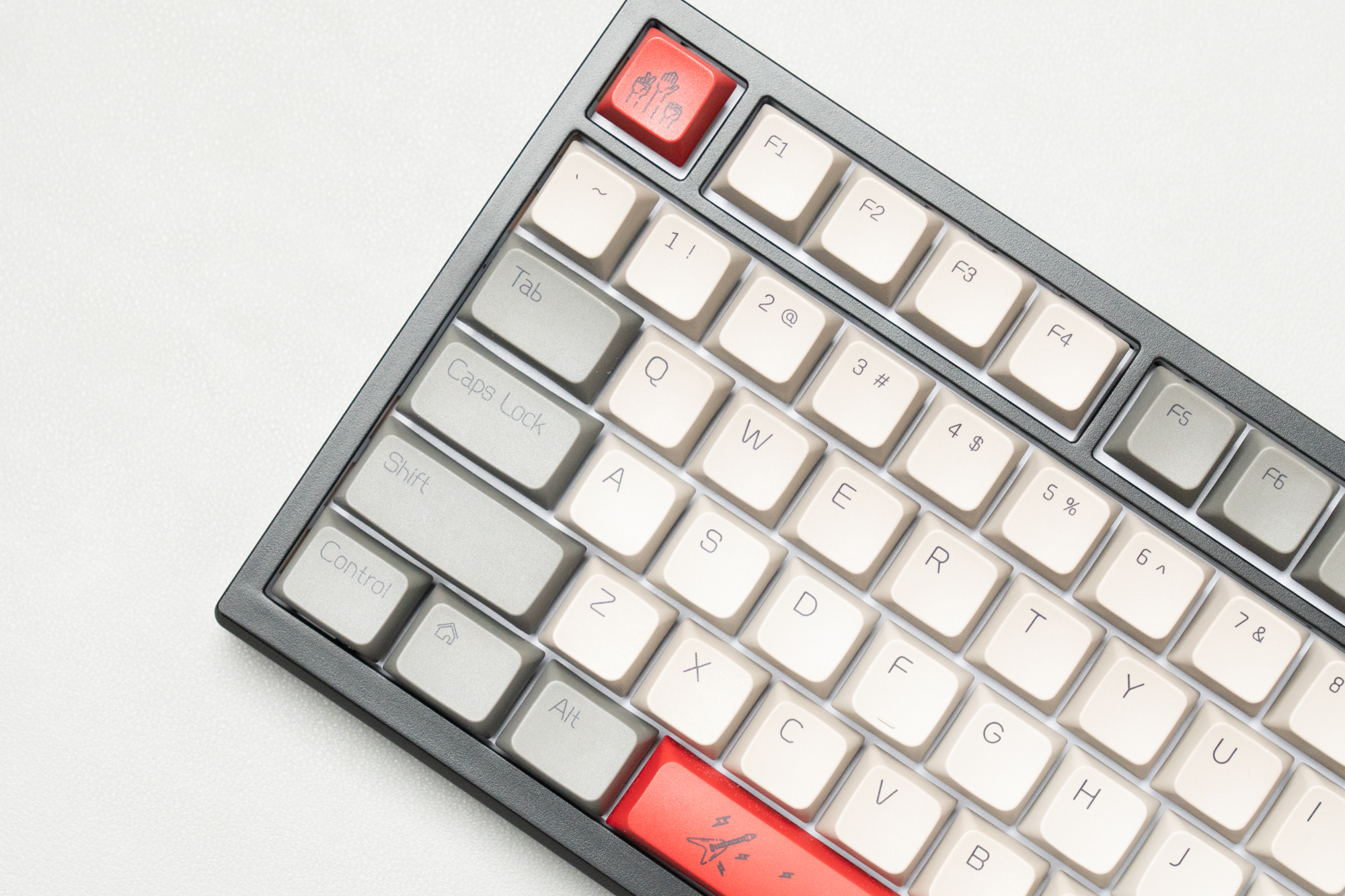 黑爵ak692机械键盘测评,黑爵的机械键盘怎么样值得买吗