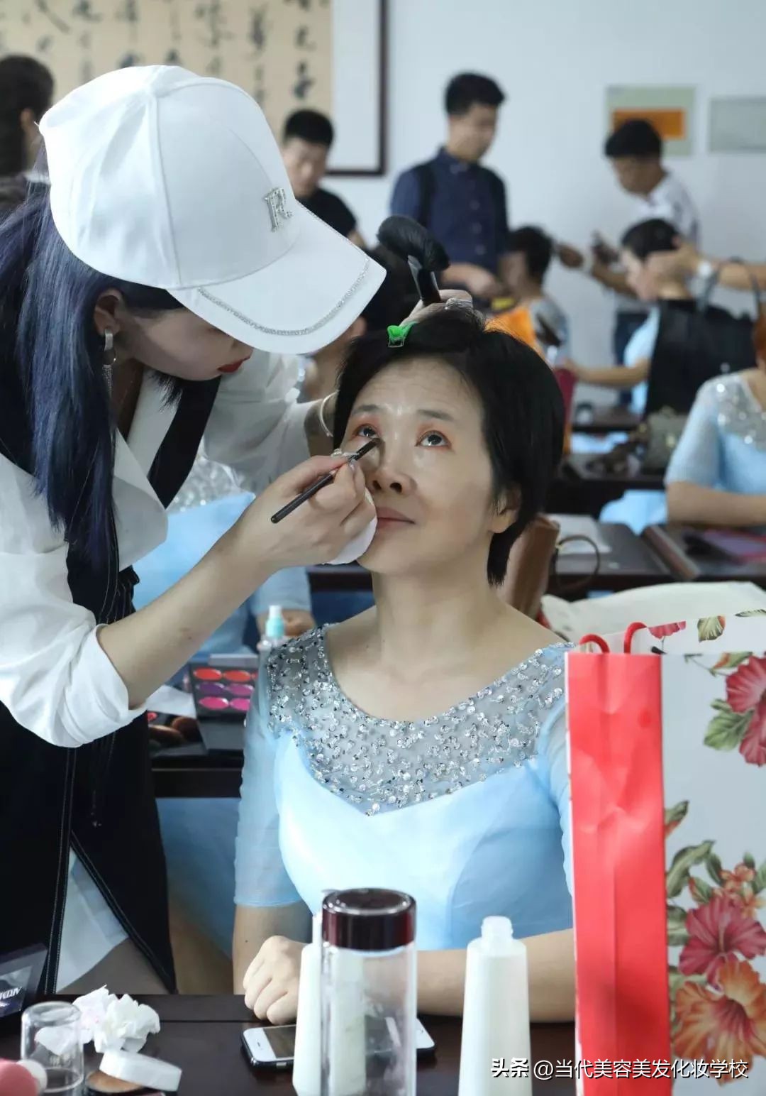 最好的影楼化妆学校,十大美容美发化妆学校