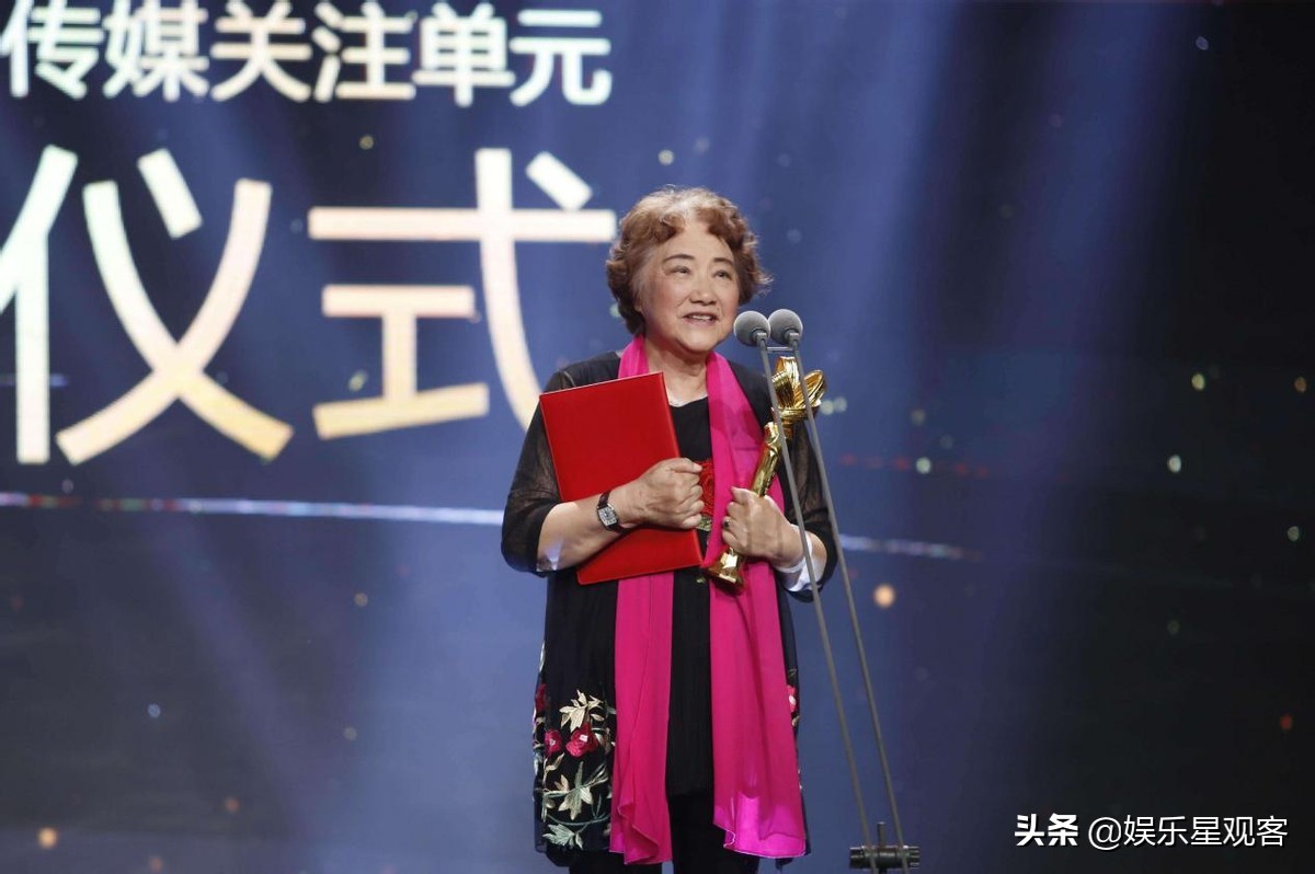 新中国第一位国际影坛获奖的演员,新中国第一个国际影后