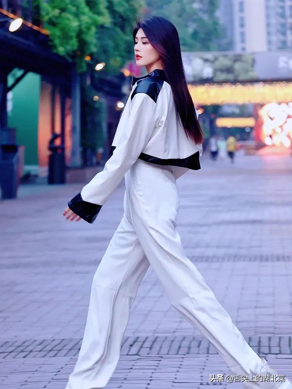 离婚分了1673万,八年没陪父亲吃顿饭,亏欠父母,此恩今生难还