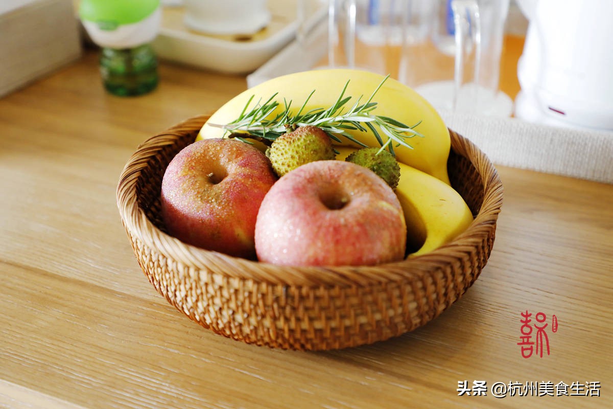 鏃犺竟娉虫睜澶忓ぉ,浠侀噷蹇冩硦鑾共姘戝