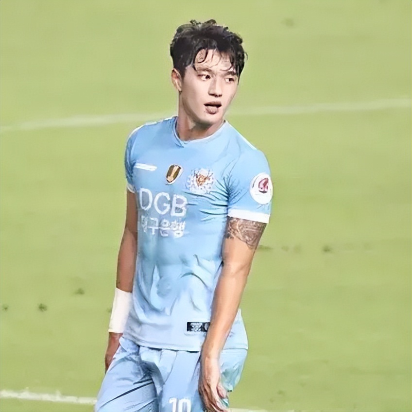 小狼狗身材腹肌,小狼狗霸气腹肌