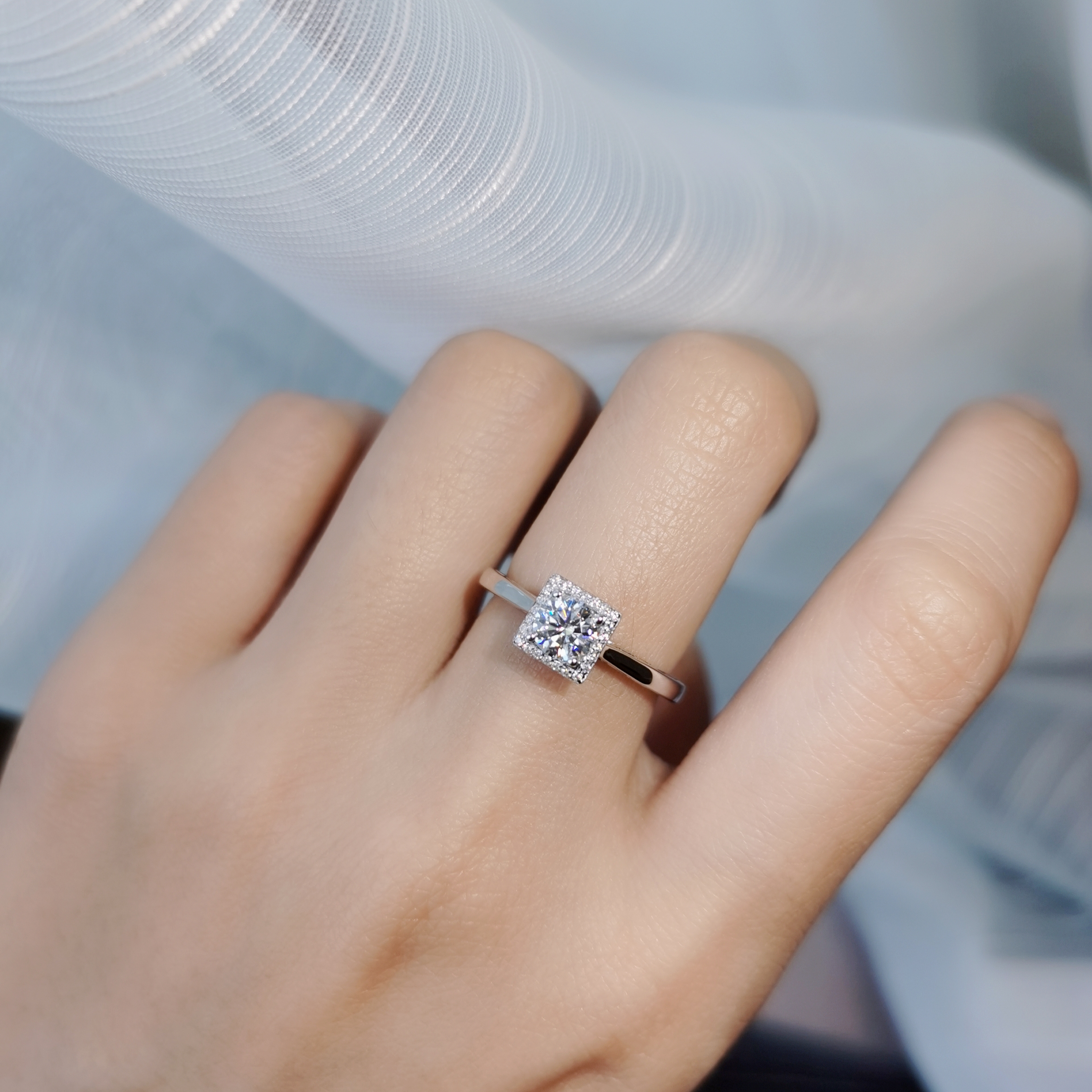 比较推荐的莫桑石店铺,卖莫桑钻的品牌