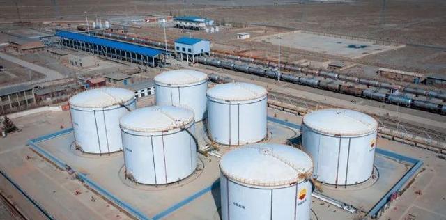 中石油和中石化哪个油更好,中石油与中石化哪个更划算