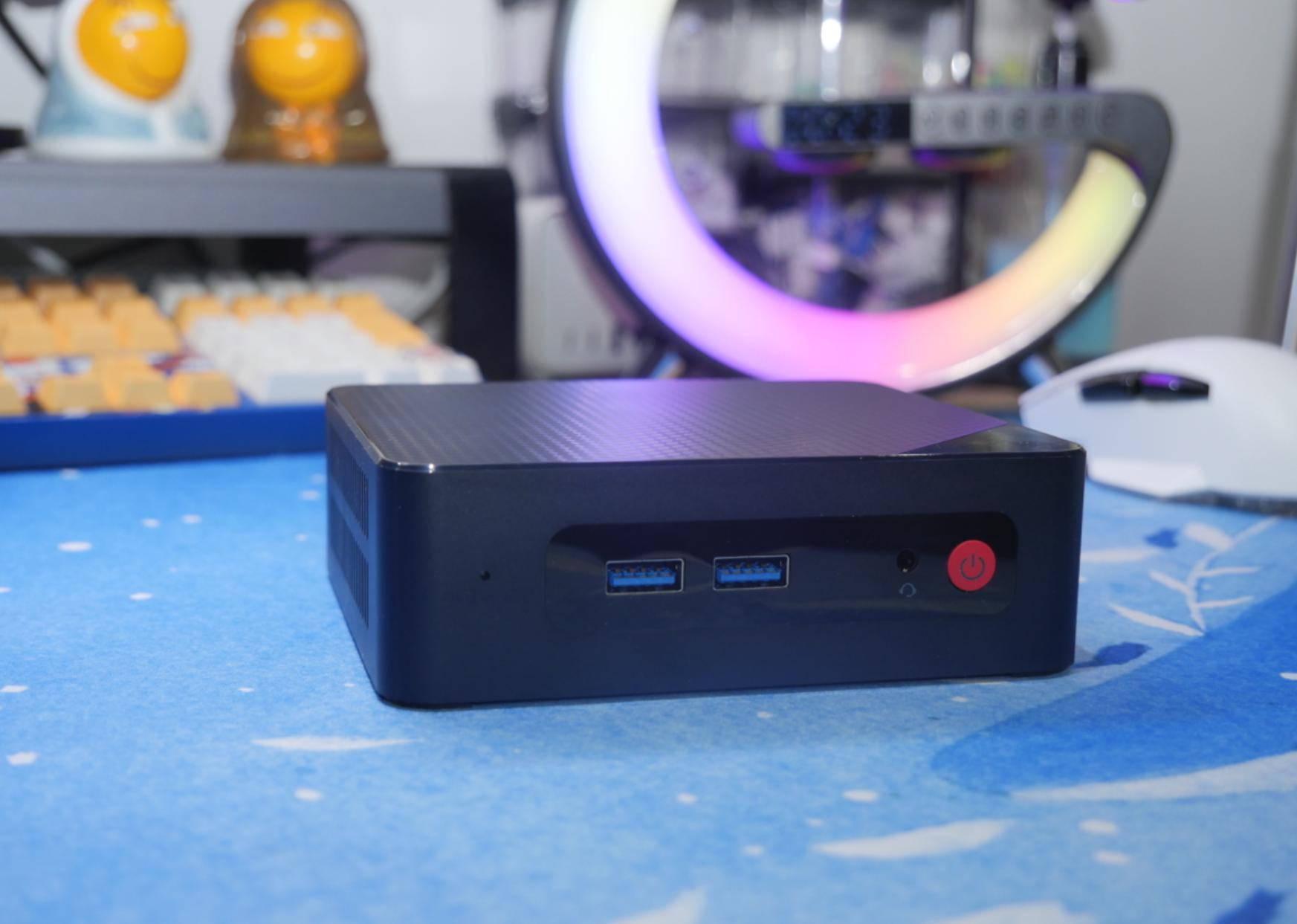 再也不怕投屏被限。零刻EQ12全能小主机直连电视，4K资源轻松看。