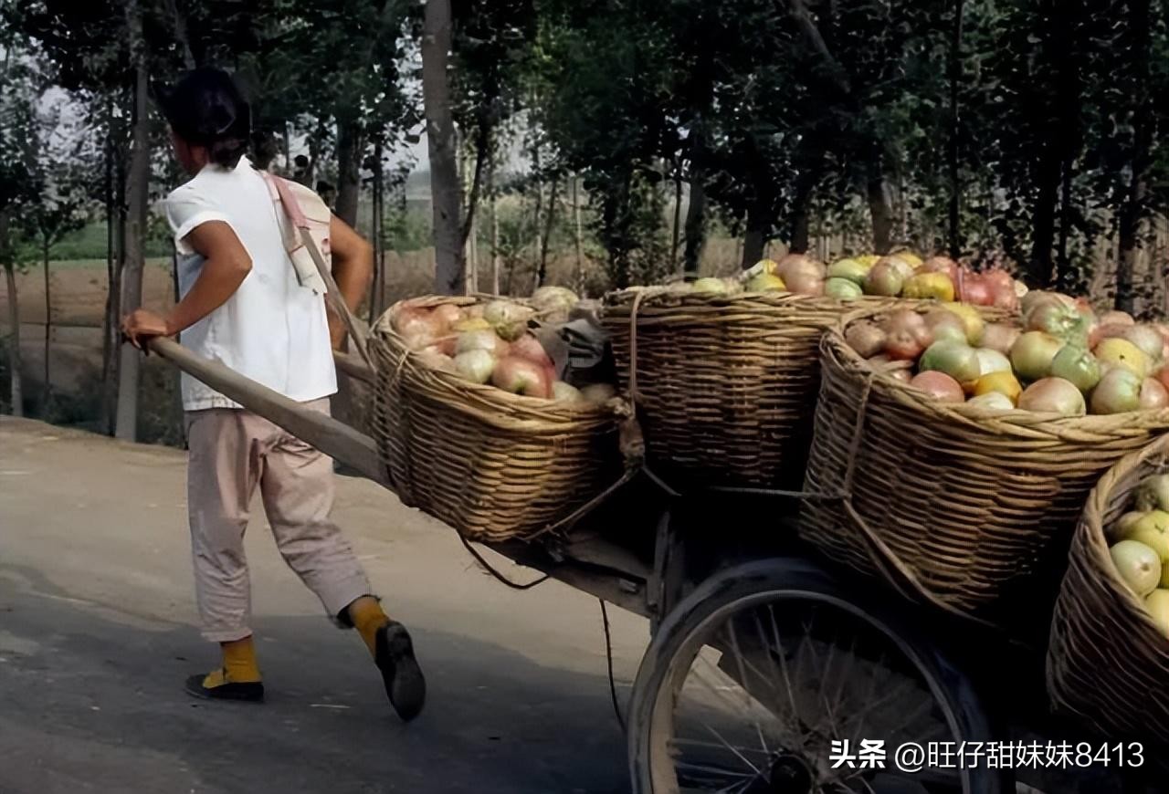 老照片80年代真实的百姓生活,六七十年代的农民真实的照片
