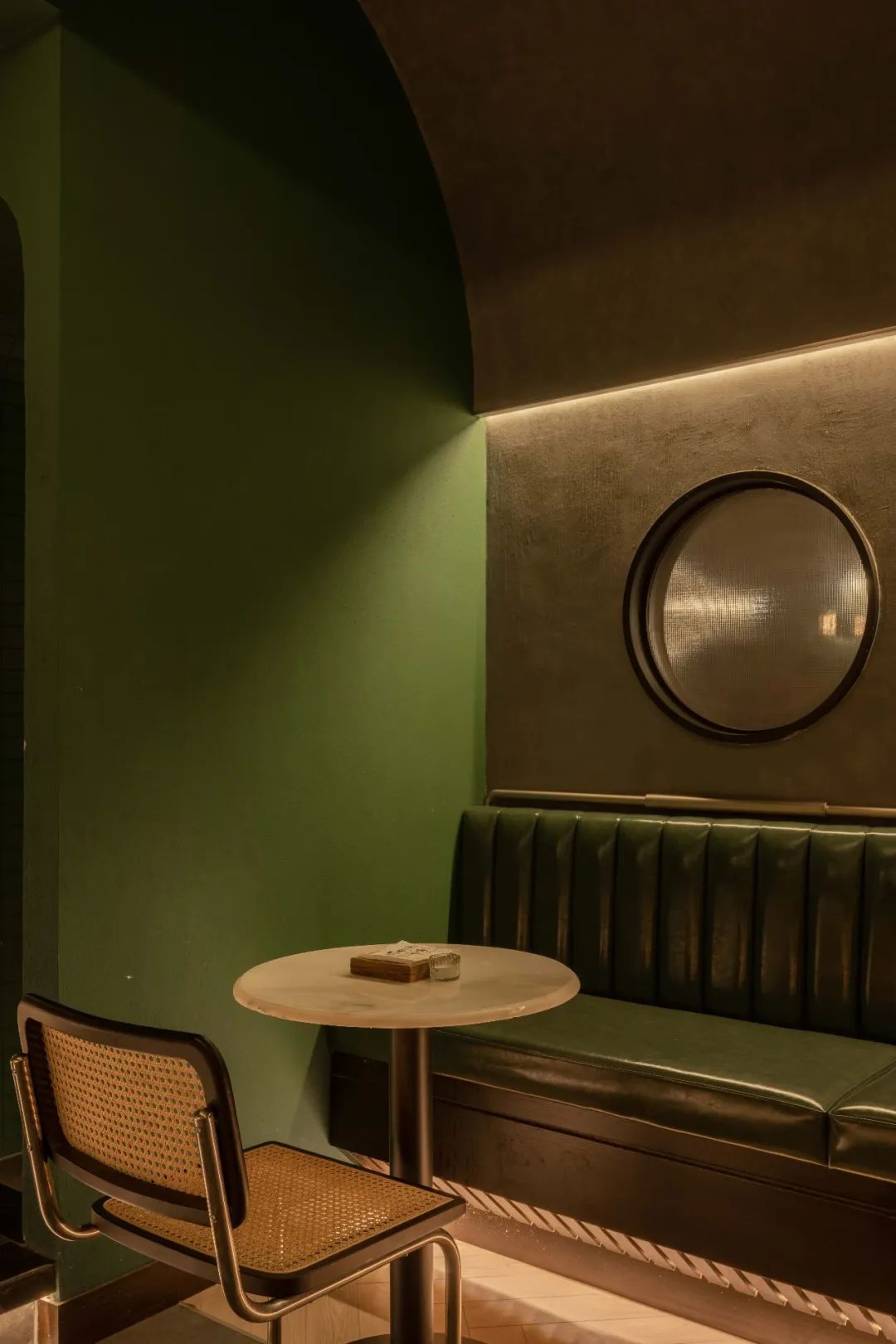 设计灵感丨高温+疫情，这18家“倒霉”的成都新店有什么看头？