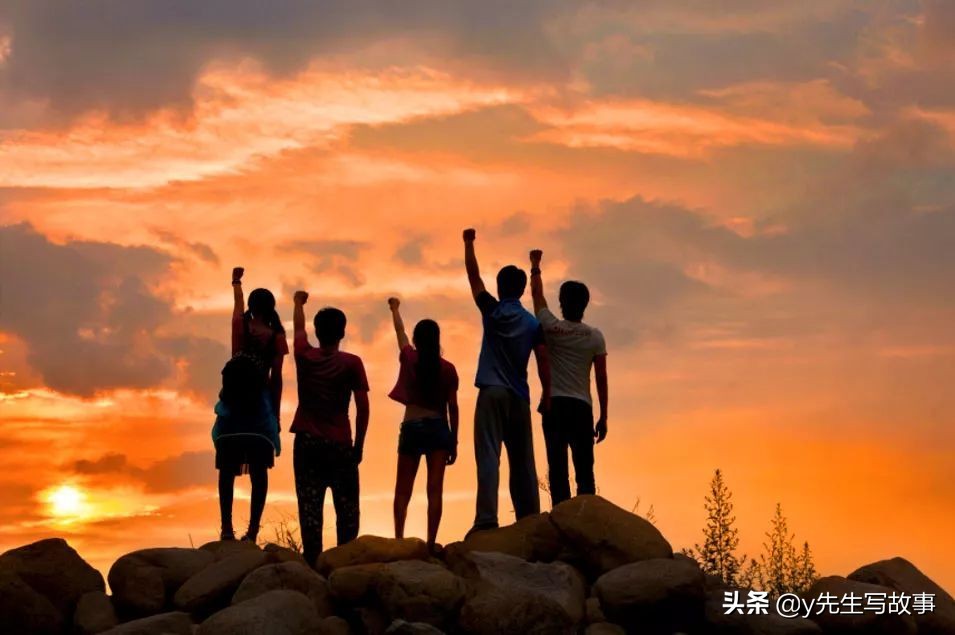 （八）半生沉浮｜那晚的歌声飘出窗外飘向夜色俱籁的夜空