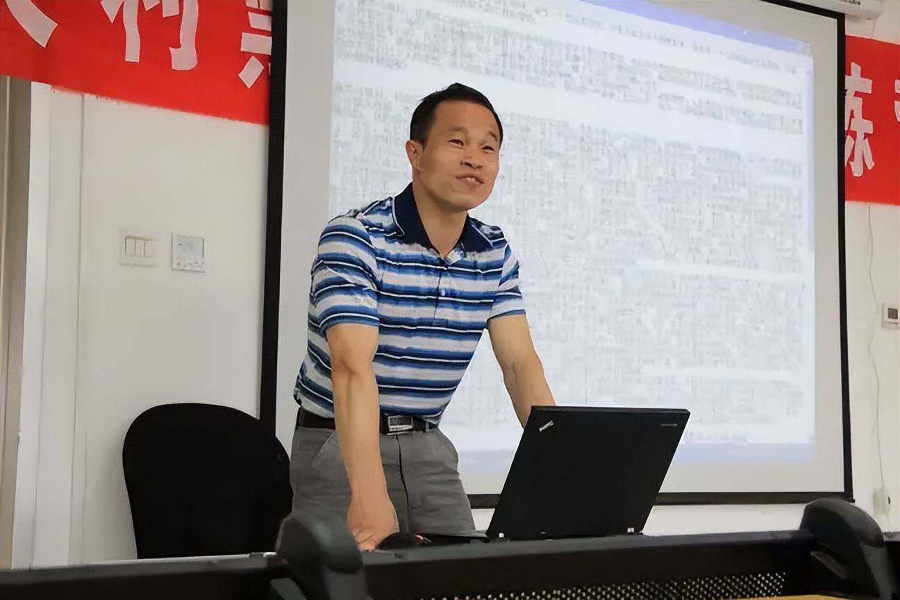 干1天歇3天的“三和大神”，每天混日结、抽散烟，他们为何如此？