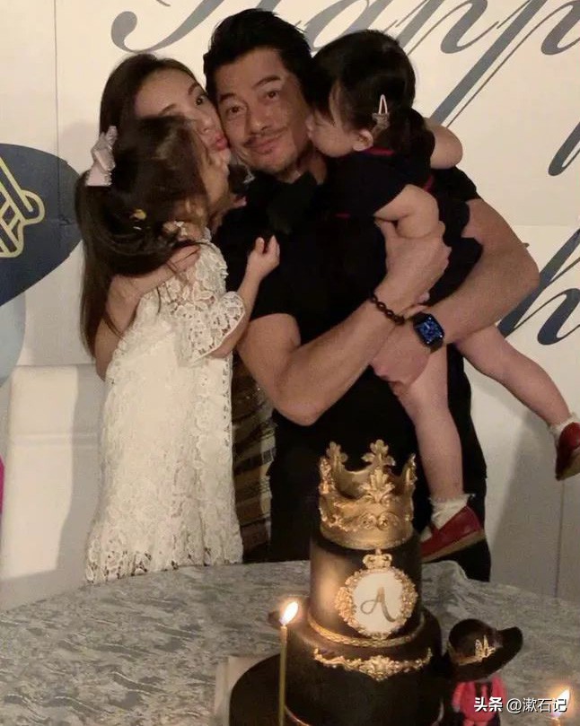 娱乐圈4大抠门精：聚餐不买单，送“假名牌”，欠钱还理直气壮