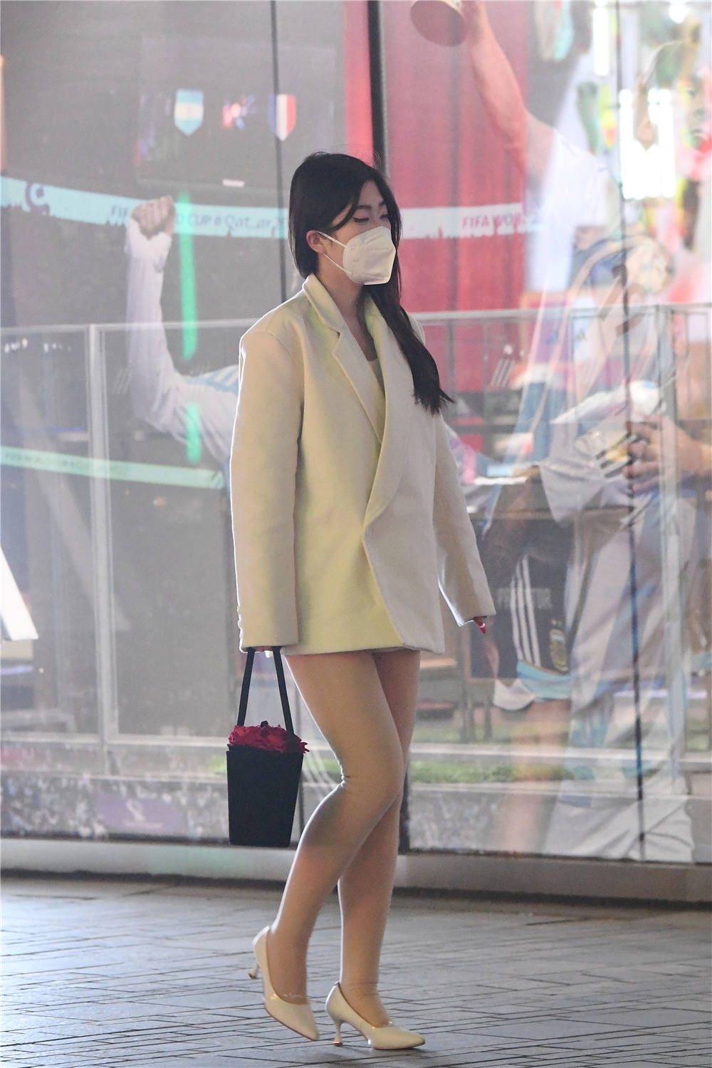 气质平底尖头鞋秋冬搭配大衣,中跟圆头单鞋搭配毛呢外套