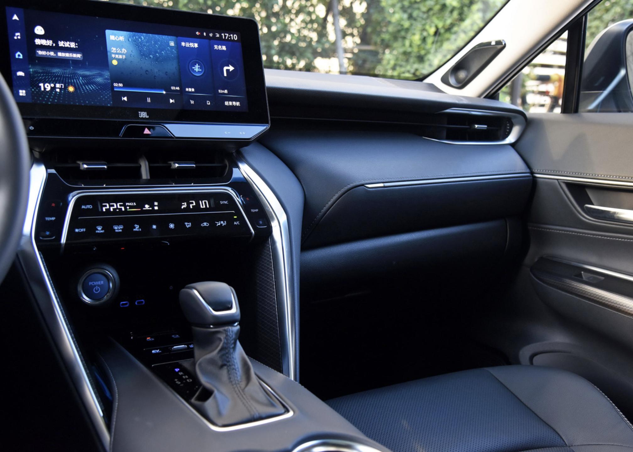 威飒车身尺寸为4780,丰田新款suv威飒顶配