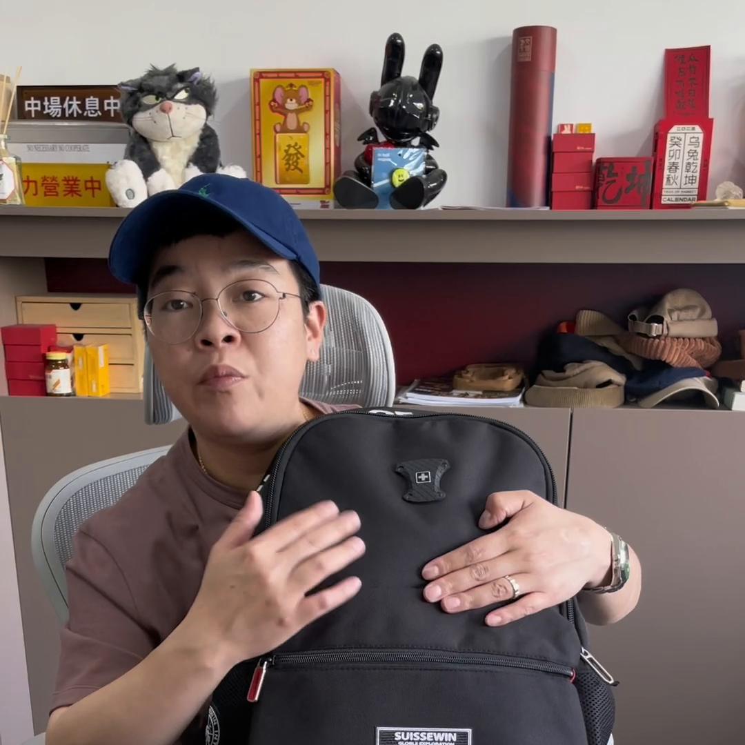 对于包，领导想和大家说的！继续我们的路，品质生活好货不...