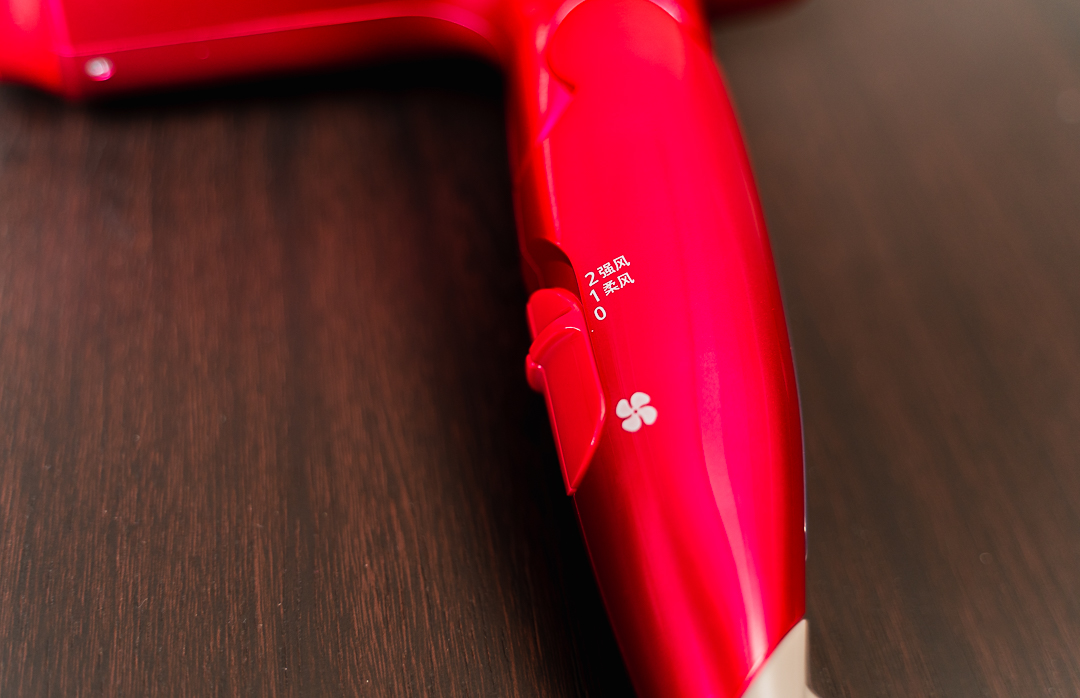 松下纳诺怡是智商税吗,松下纳诺怡黑科技吹风机