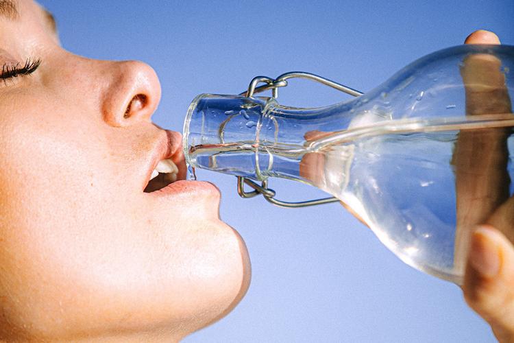 喝进去的水不排尿的症状,水喝多了不排尿吃什么药