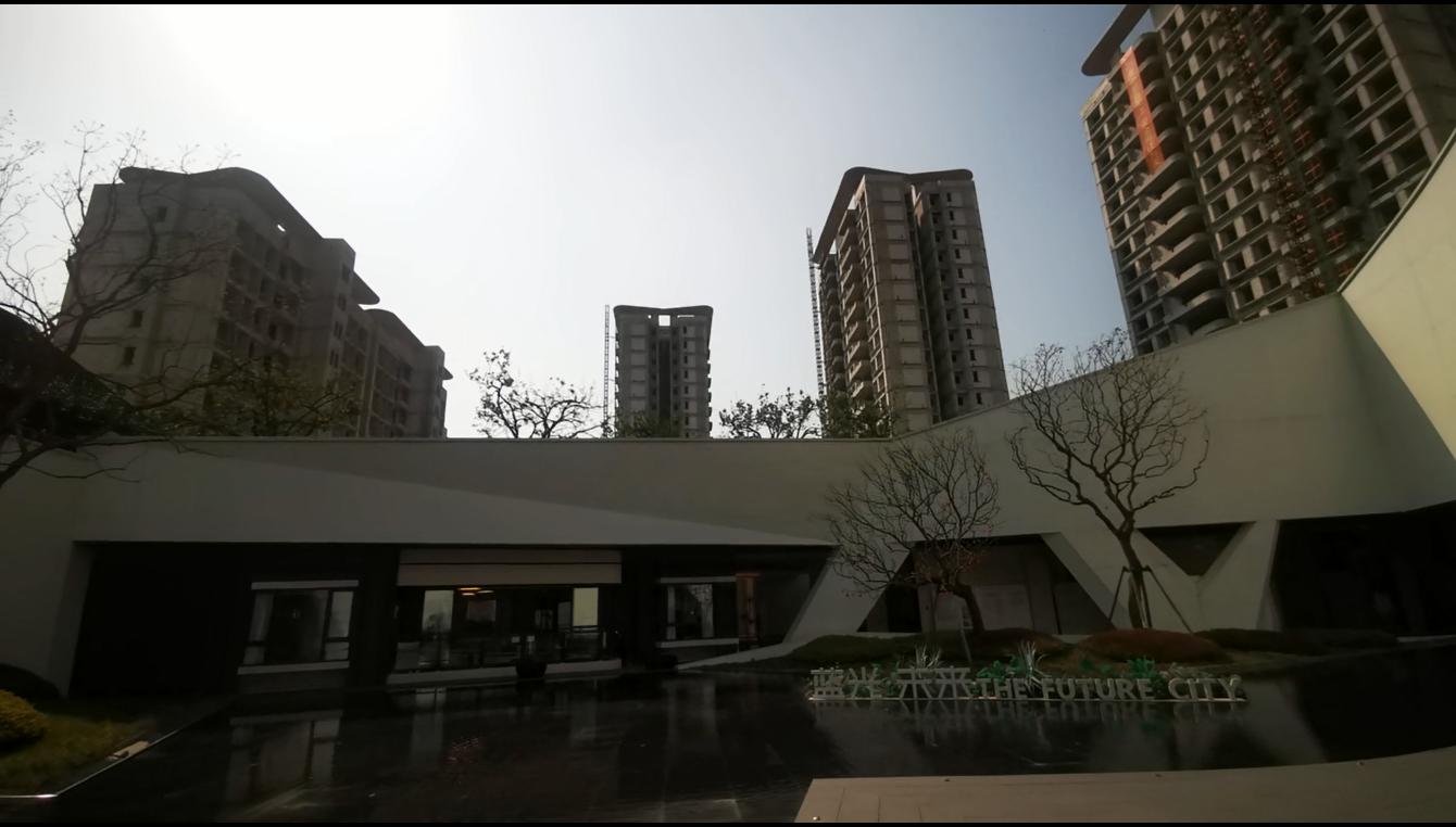 成都蓝光项目烂尾,今天十陵蓝光未来云庭已复工