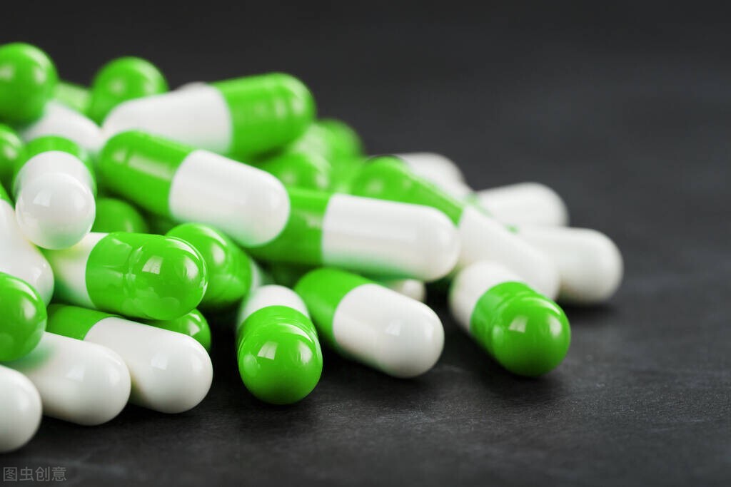 汗疱疹特别痒的时候怎么办,为什么汗疱疹反复发作呢怎么治疗