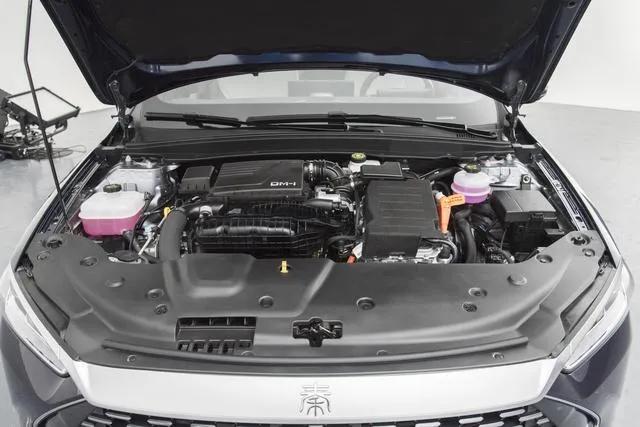 比亚迪秦和速腾的驾驶感受区别,比亚迪秦用户真实感受