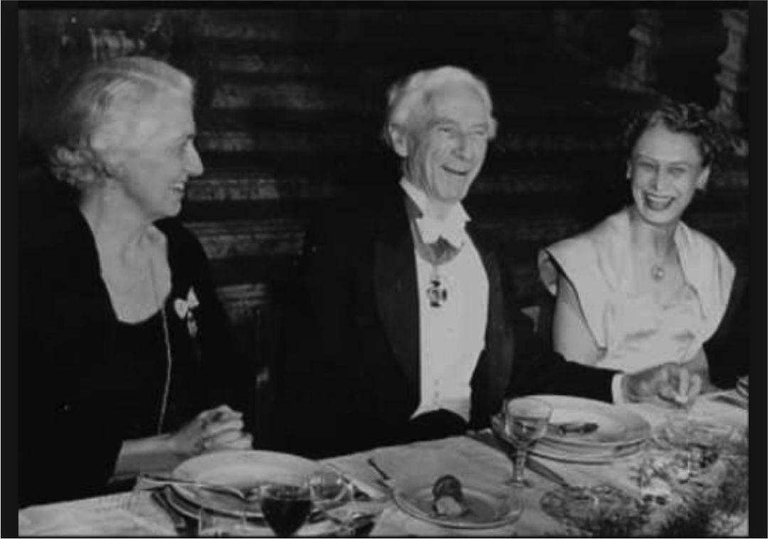 诺贝尔奖获得者罗素直言：汉字有三大缺陷，导致汉字根本无法普及