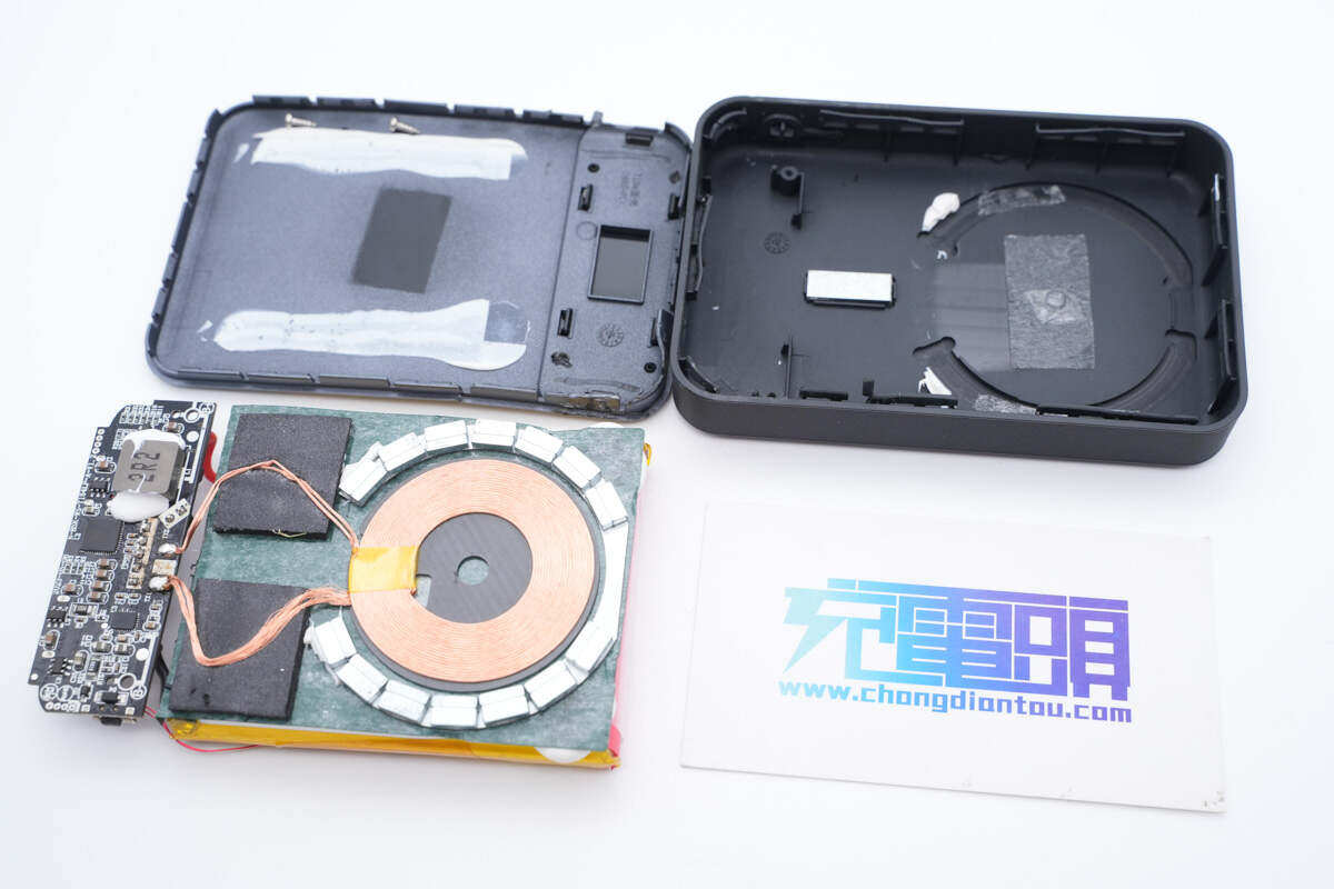 mophie磁吸充电宝拆解,希品快充专用充电宝