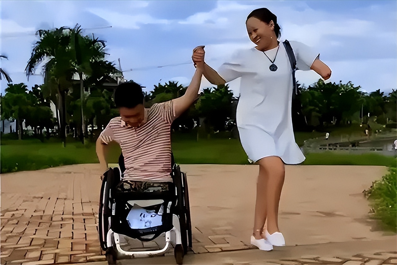 无腿丈夫劈腿女粉丝,无腿丈夫劈腿女粉后求复合