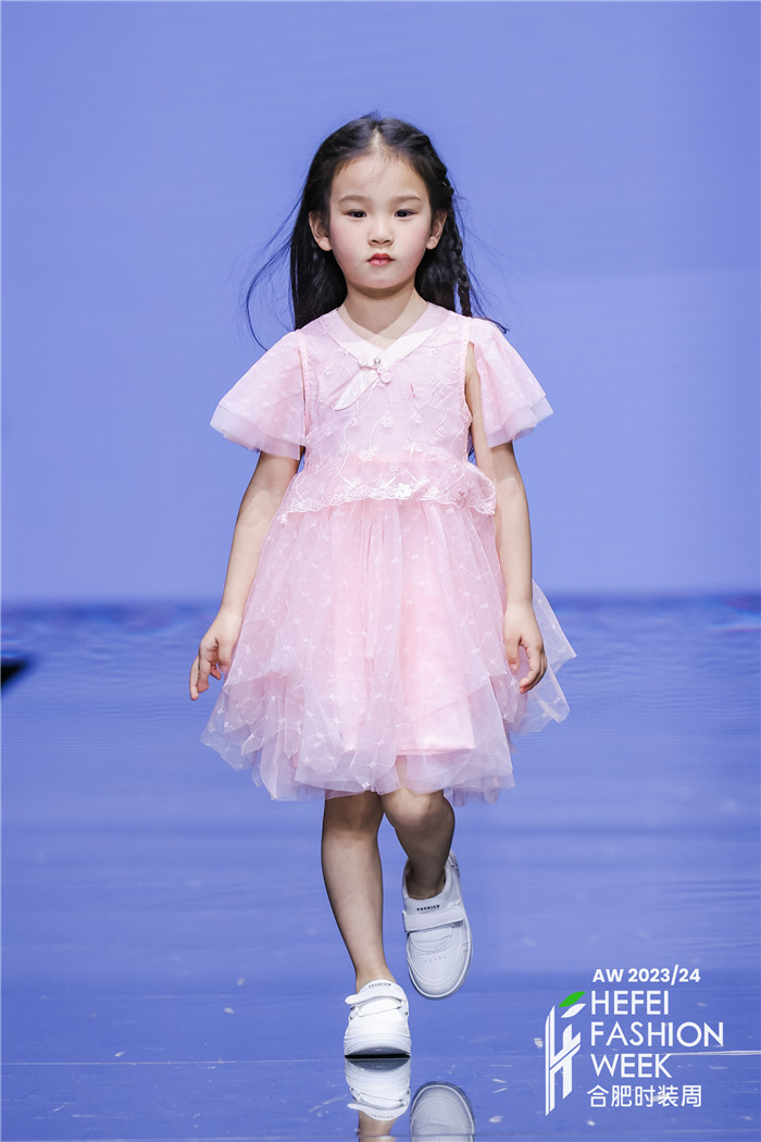 卡儿菲特欧派童装活动,卡儿菲特欧派童装走秀