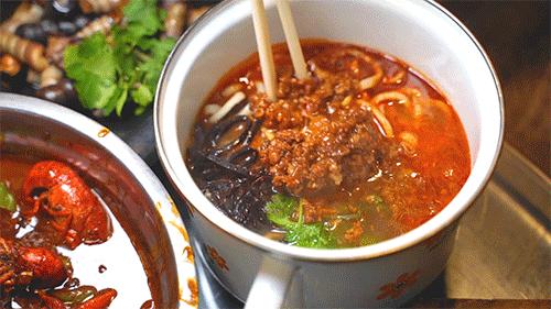 《徐州吃面地图》:32家面馆!狂吃一个月不重样