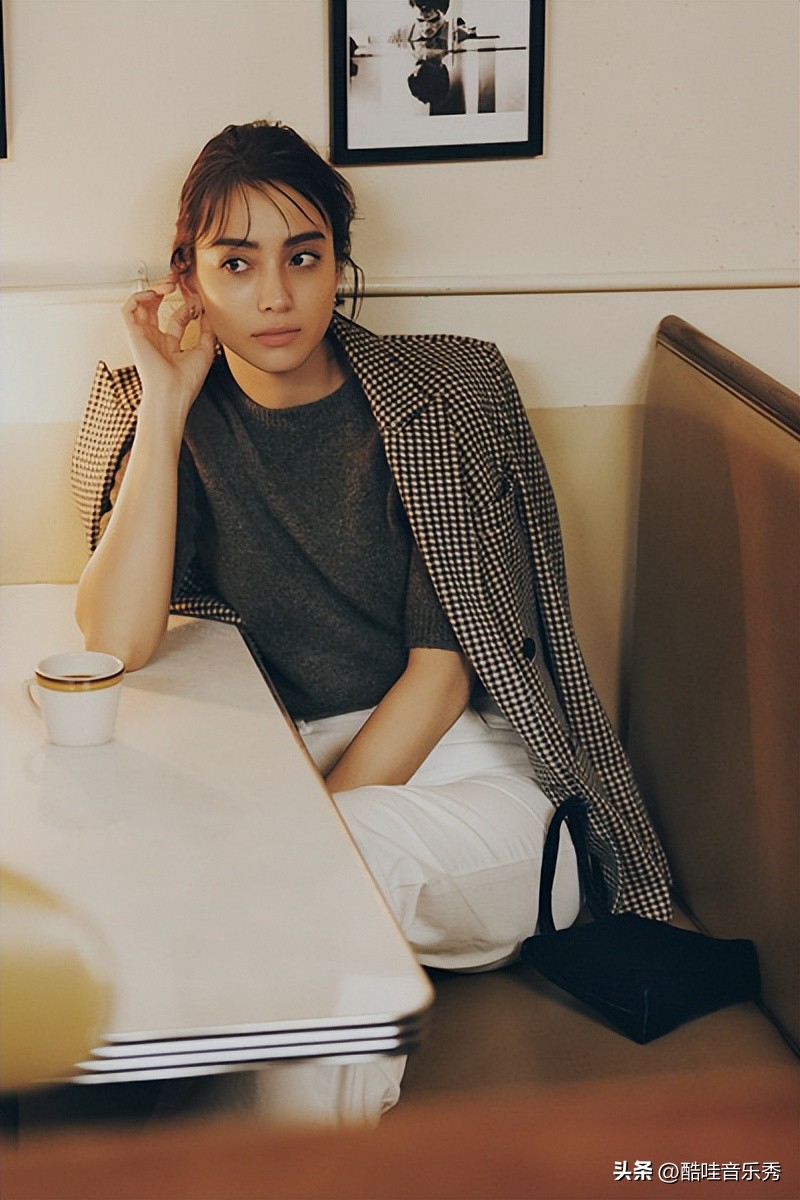 适合40-50岁高级感服装,成熟女性的春季服装