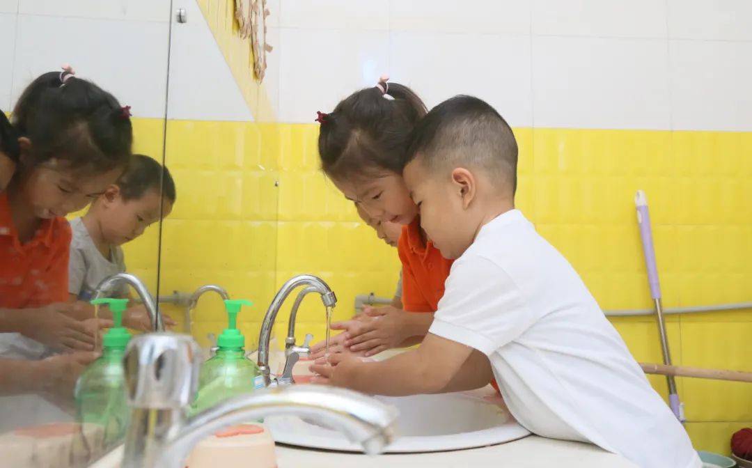 秋光如岁邂逅一场欢喜——临猗县直一园开学季