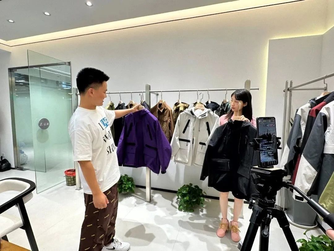 云尚的4个角色：书写百年老街上的“新故事”｜蜂巢十年